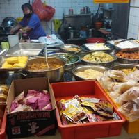 Snacks at New Tokyo Vegetarian 新东京 in Northeast Singapore