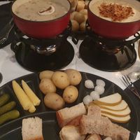 Vegan Fondue at Samses in Zurich