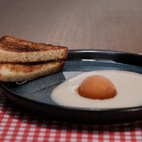 vegan Dessert at Samses in Zurich