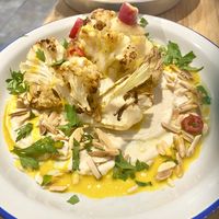 Coliflor dorado  at La Hummuseria in Madrid