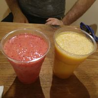 Leckere Smoothies at Crispy Organic Market and Take Away - Via F Crispi in Rome