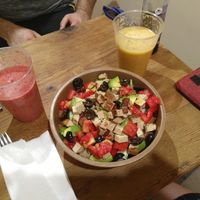 Leckerer Salat. Wurde veganisiert at Crispy Organic Market and Take Away - Via F Crispi in Rome