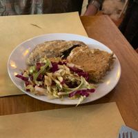 Sformato di quinoa e porri, sfogliatina di spinaci e insalata di cavoli e mango  at Mezzaluna in Turin