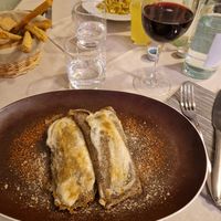 Cannelloni ricotta vegan e spinaci, con tartufo at Mezzaluna in Turin