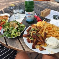 Seitan Gyros mit Pommes und Knoblauchbrot at Subrosa Kneipenkollektiv in Kiel