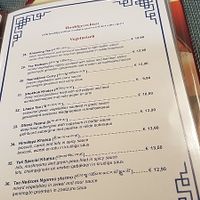 part of menu (main dishes) at Yak Tibetaans Restaurant in Oostende