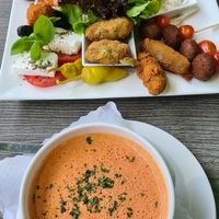 Vegan plate and vegan tomato soup at Galicia in Viernheim