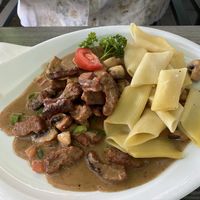V-Geschnetzeltes mit Nudeln   at Galicia in Viernheim