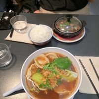 Soupe monton et marmite "bœuf" au poivre at Tien Hiang in Paris