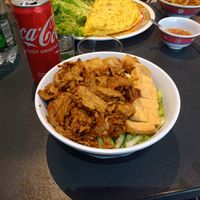Bo bun with lemongrass "beef" at Tien Hiang in Paris