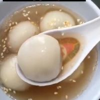 Boules fourrées au sésame at Tien Hiang in Paris