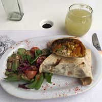 Vegan roll with tofu (great dressings) at Zen Tea in San Martin De Los Andes