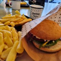 Cheese Burger (combo = burger, fries and refillable drinks) at Swing Kitchen - Operngasse in Vienna
