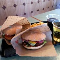 burgers at Swing Kitchen - Operngasse in Vienna