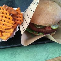 Burger with sweet fries at Swing Kitchen - Operngasse in Vienna