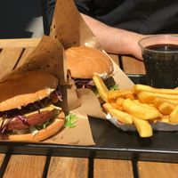 vegan burgers at Swing Kitchen - Operngasse in Vienna