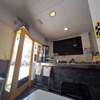 Interior del local. at Ruta 42 in Lhospitalet De Llobregat