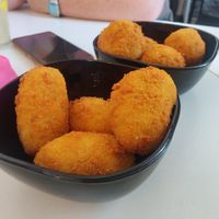 Croquetas cocido y pollo at Ruta 42 in Lhospitalet De Llobregat