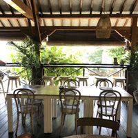 The dining area at Muzz at Yoga Searcher in Pecatu
