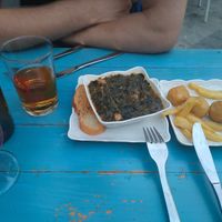 The spinach and chickpeas and the croquettes of colliflower at La Huerta 9 in Sevilla