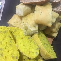 Homemade bread and focaccia at Vibrazioni Vegetali in Abbiategrasso
