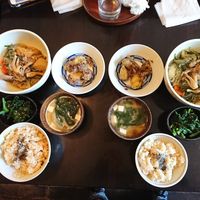 Plain flavors at Monk's Foods in Tokyo