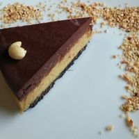 orange raw cake at cacao in Prague