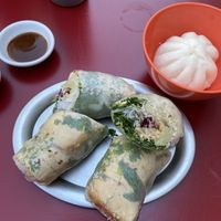 Caramelised tofu roll & veggie bun  at Knees to Chin in Brussels