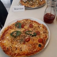 One of the best pizzas in my life at Froindlichst - Winterhude in Hamburg