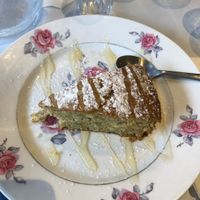 Gâteau au citron et pavot  at Against the Grain in Lyon