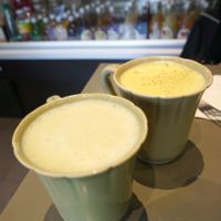Golden and Matcha Lattes at Against the Grain in Lyon