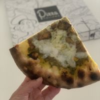 The vegan pesto pizza topped with eggplant/aubergine is incredible💚🌱  at Panificio Astone in Siracusa