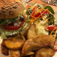Burger at Diggers Vegie Kitchen in Anglesea