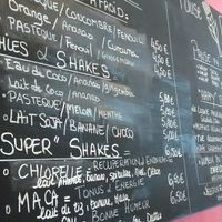 Juice menu at PauseBio in Grenoble