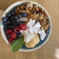 Blue spirulina bowl   at Mahalo - Hornsgatan in Stockholm