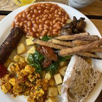 Full vegan breakfast at The Bristolian in Bristol