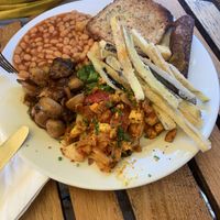Full vegan breakfast at The Bristolian in Bristol