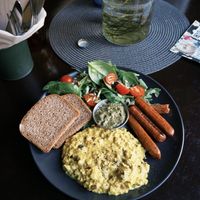 Tofu scramble with vegan sausages  at Cafe Michelle in Warsaw