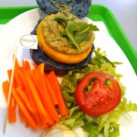 Chickpeas and curry burger at Vegana Burgers - Atrium Saldanha in Lisbon