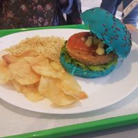 Spirulina burger at Vegana Burgers - Atrium Saldanha in Lisbon