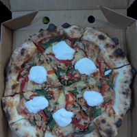 Vegan Jackfruit Pizza at Mad Raven Pizza Deluxe in Kallista