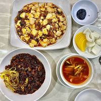 Mapo Tofu  and jajangmyeon , it’s okay here but it’s hard to get vegan elsewhere if you don’t speak Korean, the minced meat would be already in the sauce   at Shindongyang - 신동양반점 in Seoul