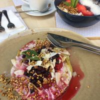 Pancakes and Acai bowl at Greentrees The Juicery - Münsterstr in Dusseldorf