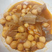 "Callos" con garbanzos at A Factoria Verde in A Coruna