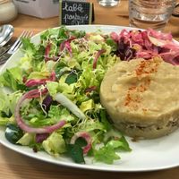 Puree de pommes de terre et celeri&harricots blancs fumes & fenouil endives betterale  at LULU - Graine d'un Monde in Dijon