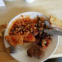 very nice VEGAN Breaky... brought welsh butter with it thou.. 🤦‍♂️😂 at Moel Siabod Cafe in Betws-y-coed