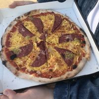 Vegan salami at Pizzeria Kleinhaus in Dusseldorf