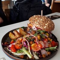 The side salad was very elaborated and stunningly delicious - unlike what you get in most places!!!  at De KleinKeuken in Kortrijk