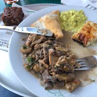 Veganes Züri Geschnätzlets at Tibits in Luzern