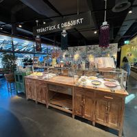 Man kann auch Buffet - also all-you-can-eat - bestellen. at Tibits in Luzern